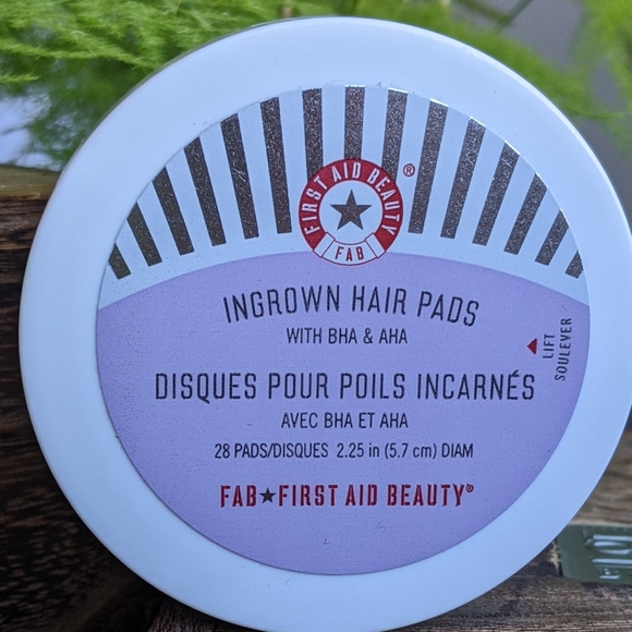 First Aid Beauty Other - First Aid Beauty Ingrown Hair Pads (28 pads)